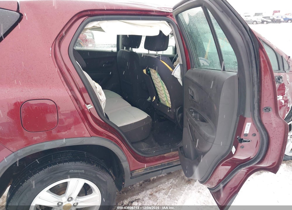 2017 CHEVROLET TRAX LS VIN: 3GNCJNSB0HL202879