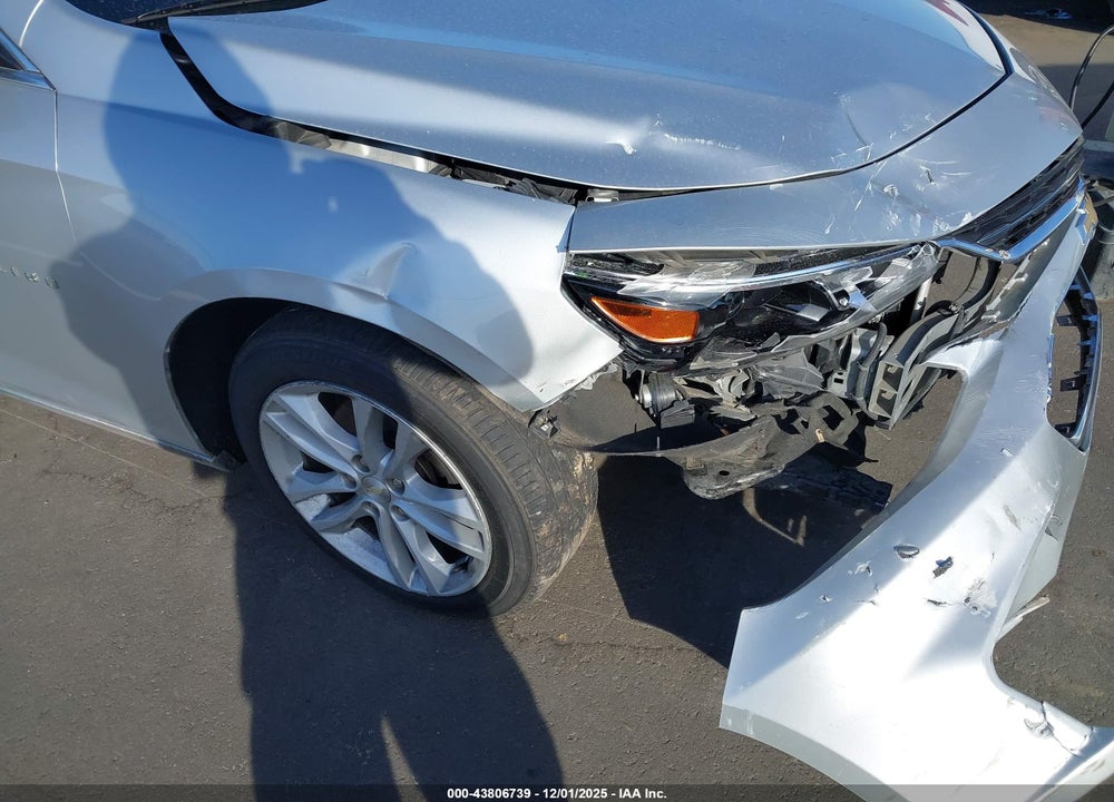 2018 CHEVROLET MALIBU LT VIN: 1G1ZD5ST9JF197385