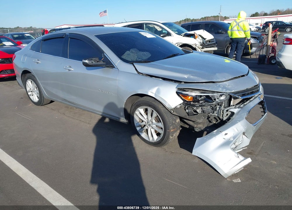 2018 CHEVROLET MALIBU LT VIN: 1G1ZD5ST9JF197385