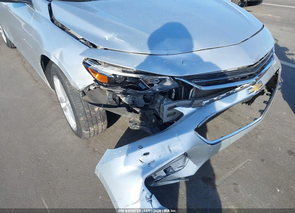 2018 CHEVROLET MALIBU LT VIN: 1G1ZD5ST9JF197385