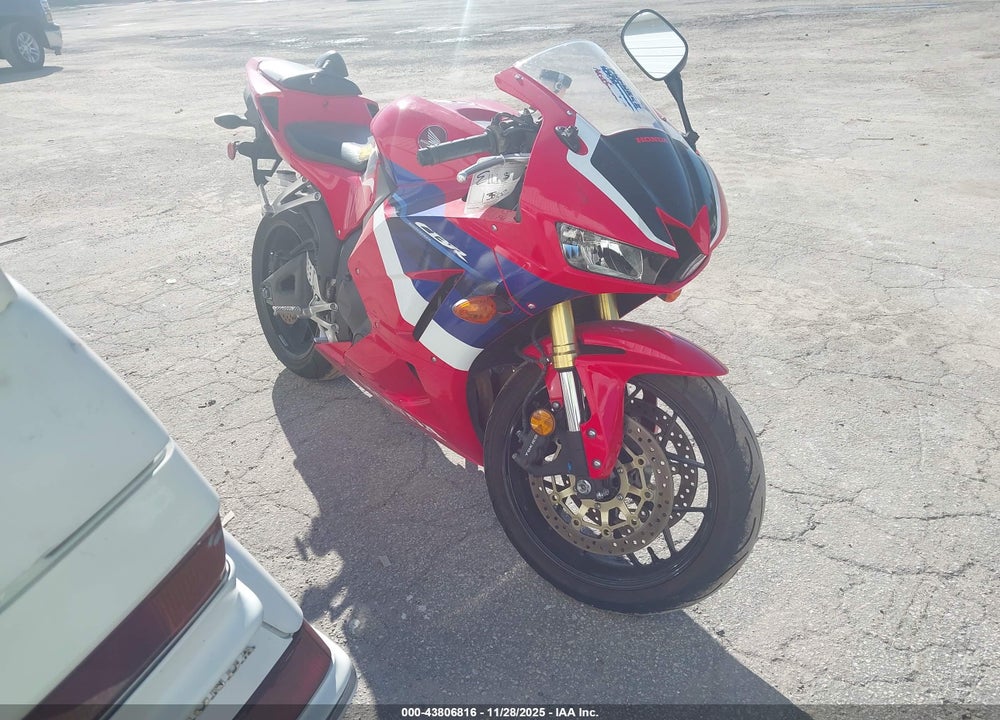 2021 HONDA CBR600 RR VIN: JH2PC40J6MK700046