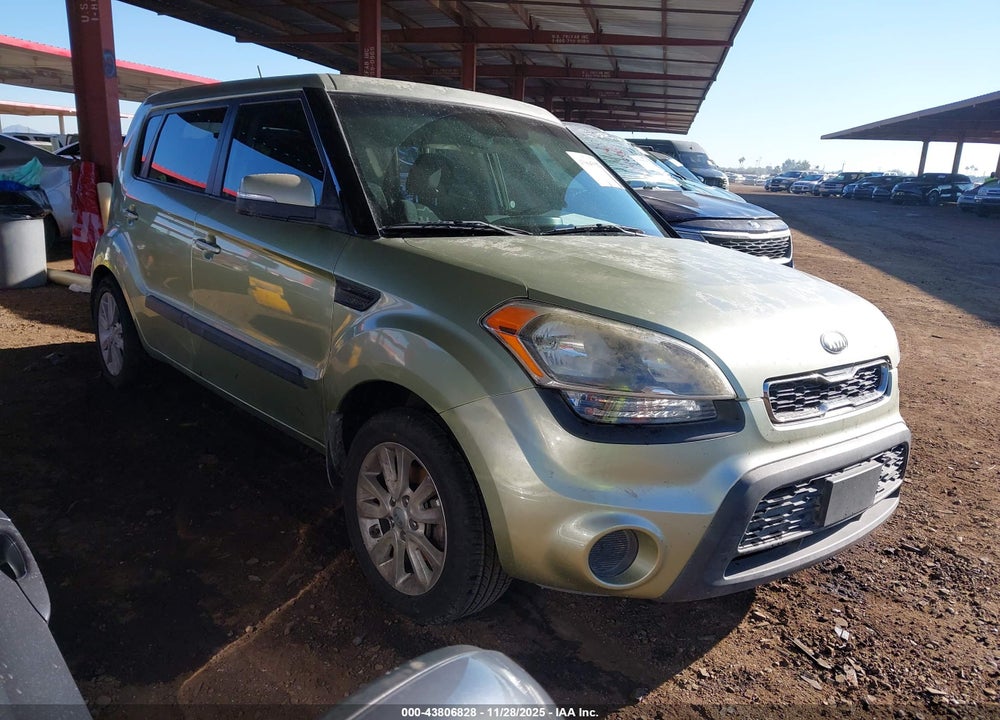 2013 KIA SOUL + VIN: KNDJT2A69D7526960