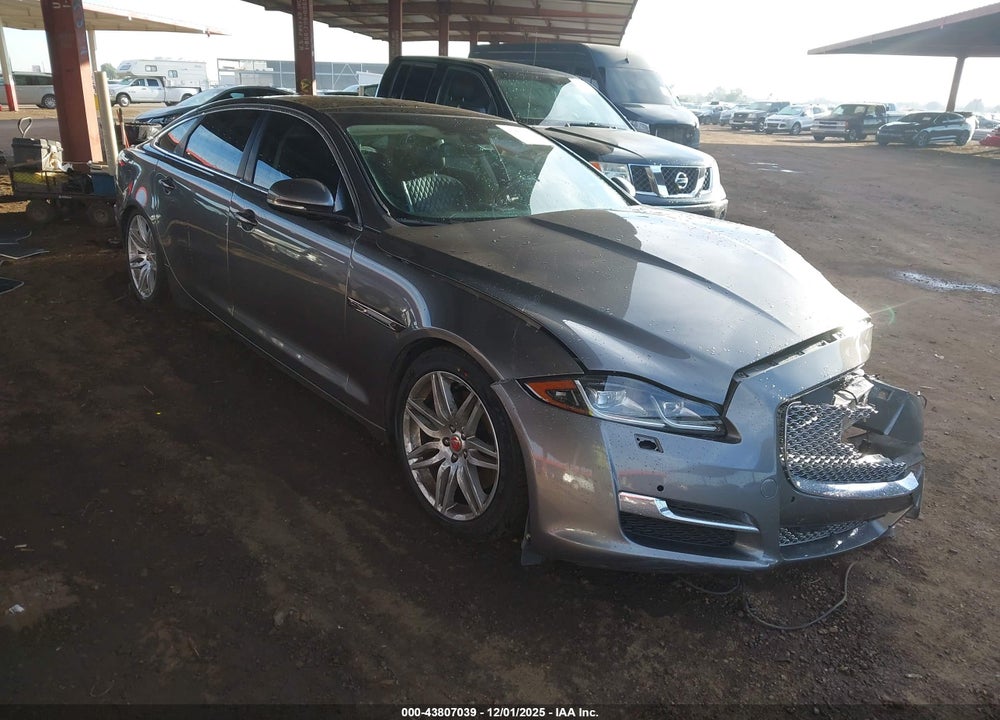 2017 JAGUAR XJ XJL PORTFOLIO VIN: SAJWJ2GD0H8W07980