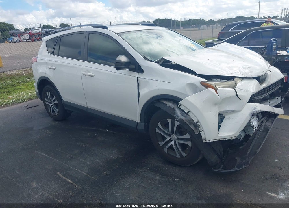 2018 TOYOTA RAV4 LE VIN: JTMZFREV9JJ207397