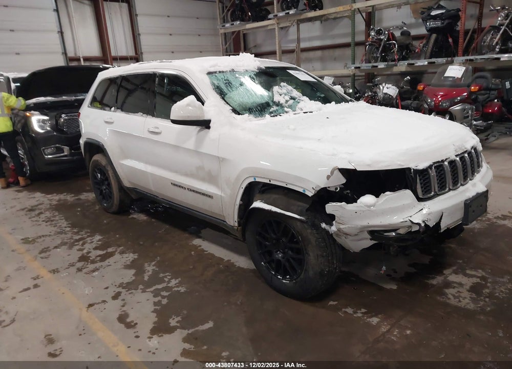 2018 JEEP GRAND CHEROKEE LAREDO 4X4 VIN: 1C4RJFAGXJC179683