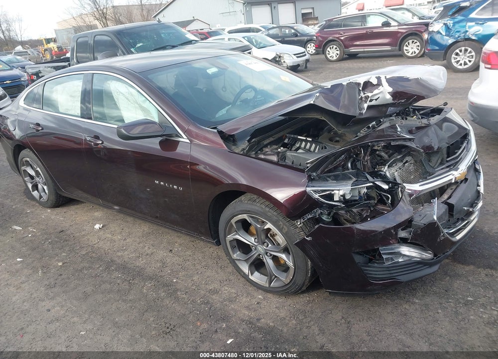 2021 CHEVROLET MALIBU FWD LT VIN: 1G1ZD5ST1MF038770