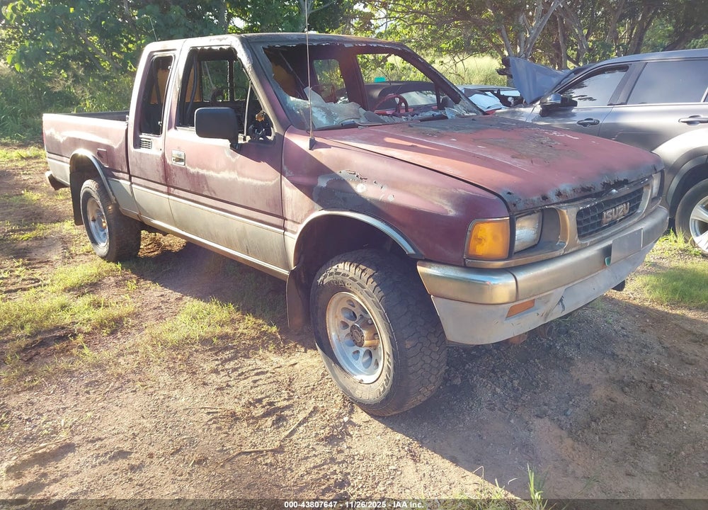 1991 ISUZU CONVENTIONAL SPACE CAB VIN: JAACR16E5M7200081