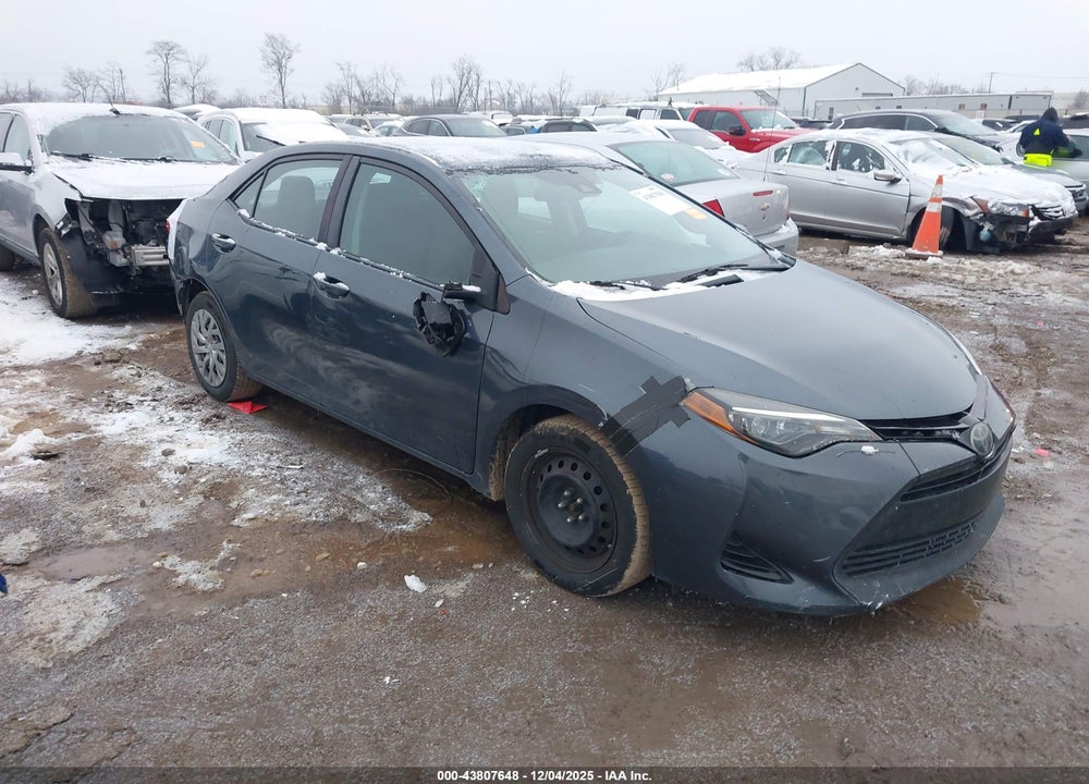 2018 TOYOTA COROLLA LE VIN: 2T1BURHEXJC121076
