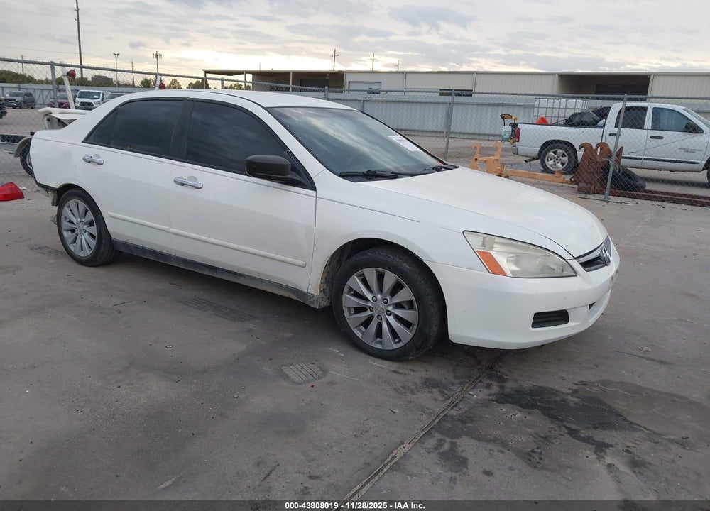 2007 HONDA ACCORD 2.4 VP VIN: 1HGCM561X7A127777