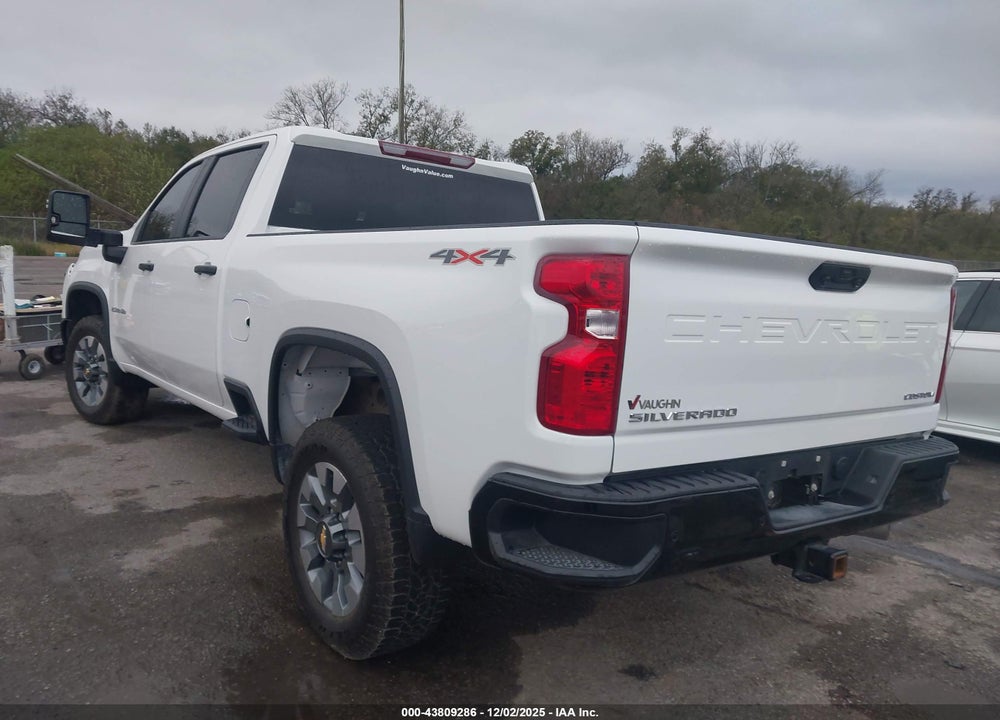 2025 CHEVROLET SILVERADO 2500HD 4WD  STANDARD BED CUSTOM VIN: 2GC4KMEY2S1175357