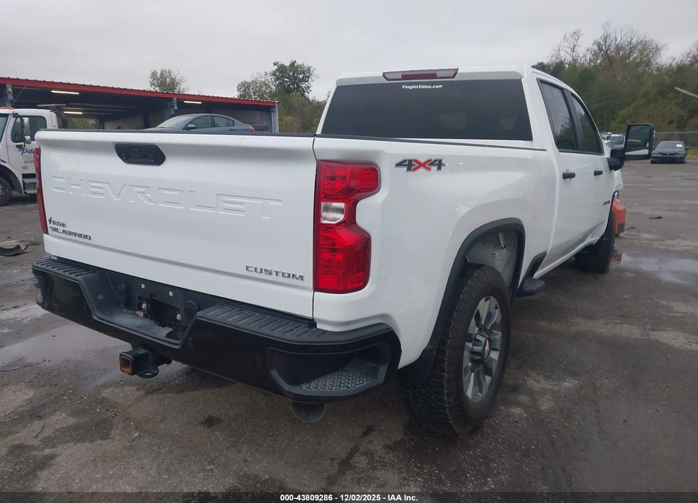 2025 CHEVROLET SILVERADO 2500HD 4WD  STANDARD BED CUSTOM VIN: 2GC4KMEY2S1175357