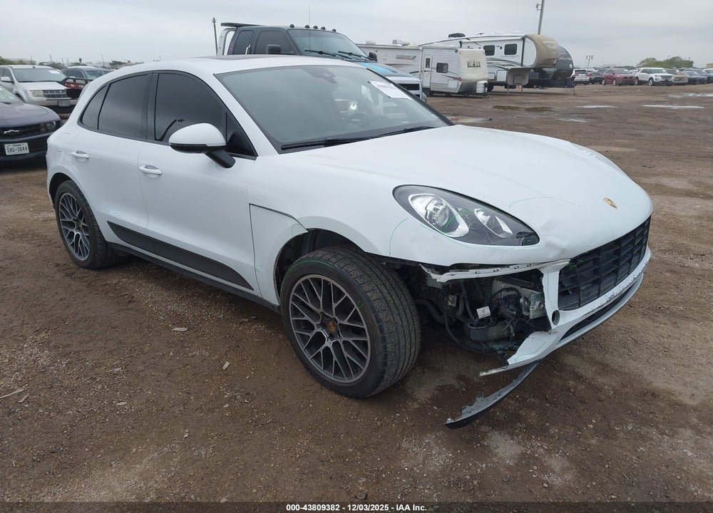 2018 PORSCHE MACAN SPORT EDITION VIN: WP1AA2A57JLB18004