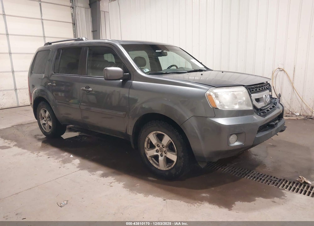 2011 HONDA PILOT EX-L VIN: 5FNYF4H53BB107007