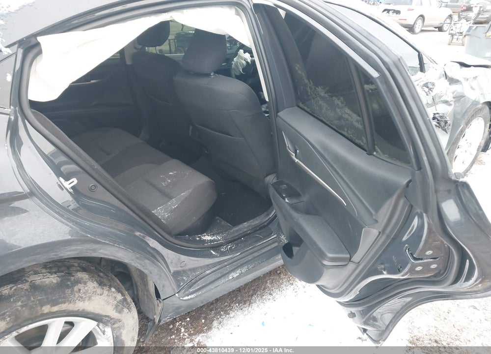 2025 TOYOTA CAMRY LE VIN: 4T1DBADK5SU508713