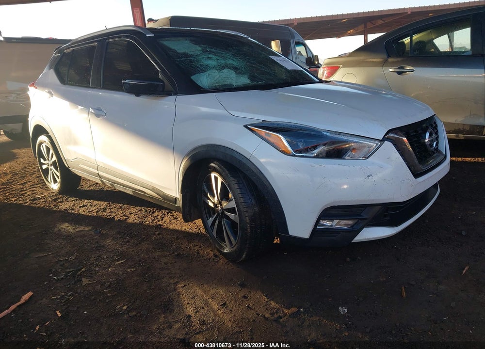 2019 NISSAN KICKS SR VIN: 3N1CP5CU3KL519797