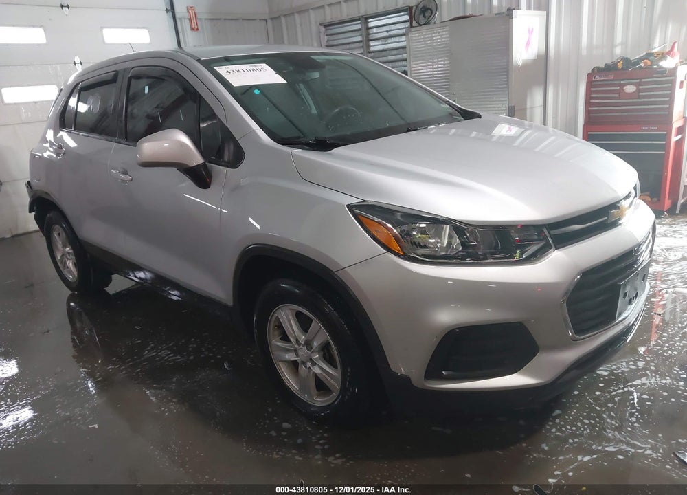2020 CHEVROLET TRAX FWD LS VIN: 3GNCJKSB1LL230911
