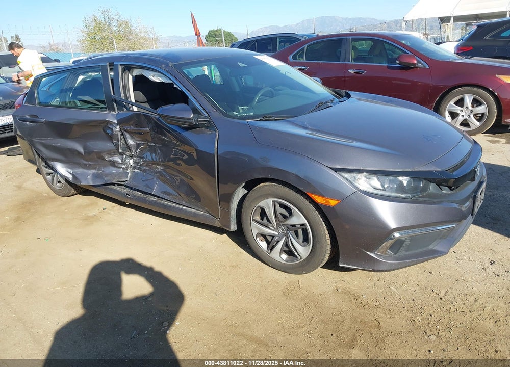 2019 HONDA CIVIC LX VIN: 2HGFC2F63KH588422