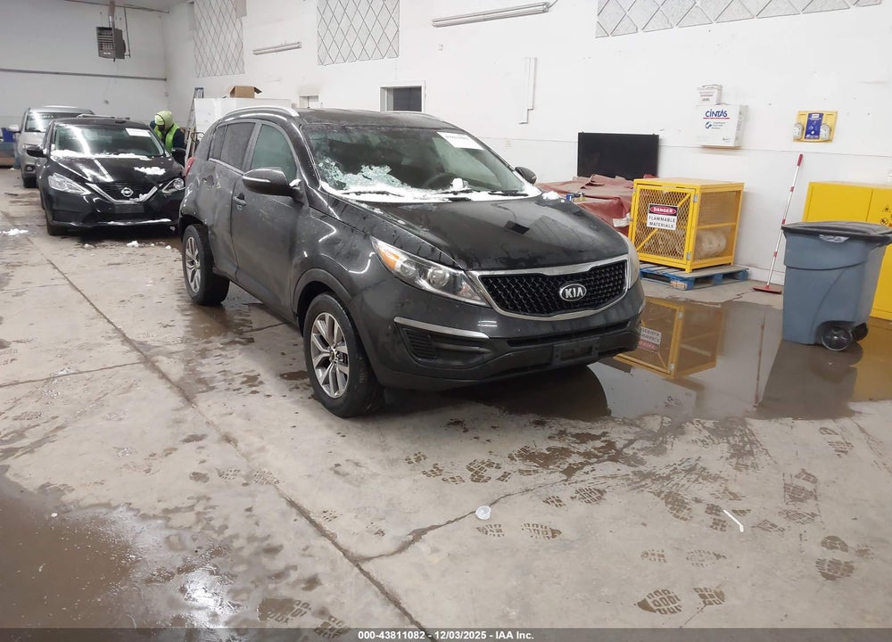 2015 KIA SPORTAGE LX VIN: KNDPB3AC6F7758444