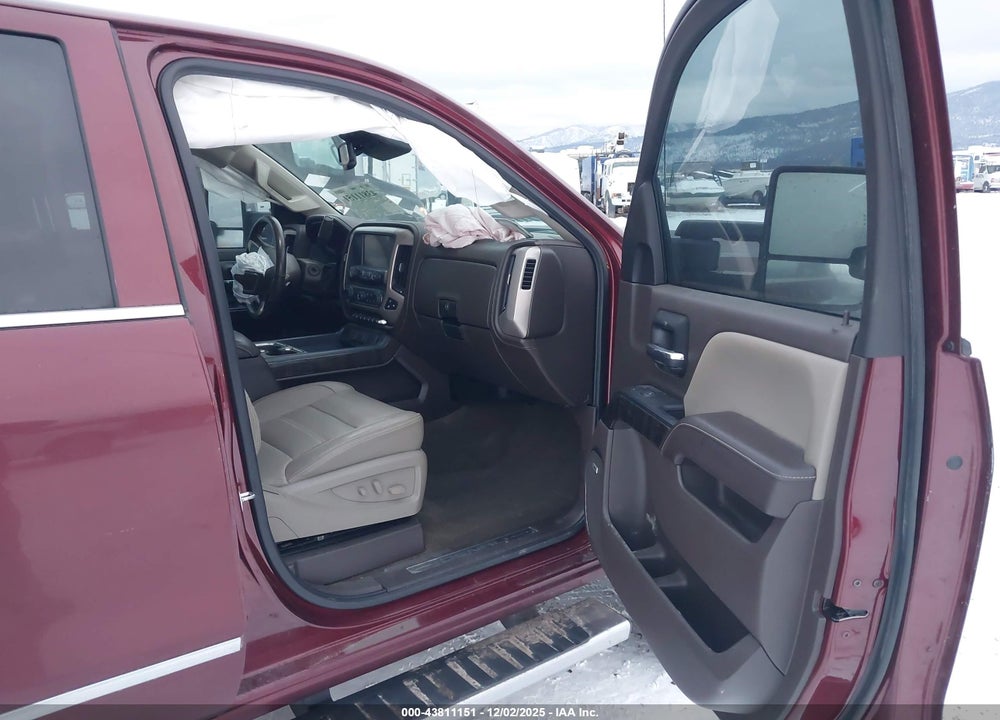 2016 GMC SIERRA 2500HD DENALI VIN: 1GT12UEG9GF300364