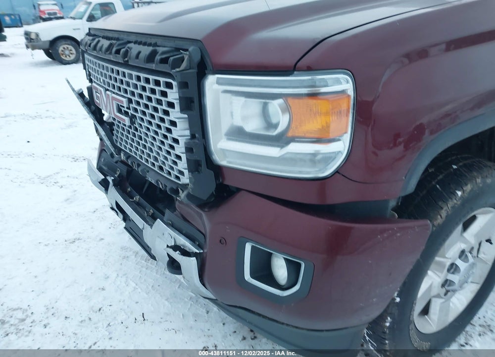 2016 GMC SIERRA 2500HD DENALI VIN: 1GT12UEG9GF300364