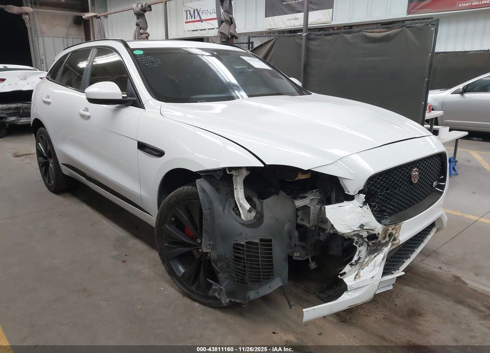 2018 JAGUAR F-PACE S VIN: SADCM2FVXJA240415