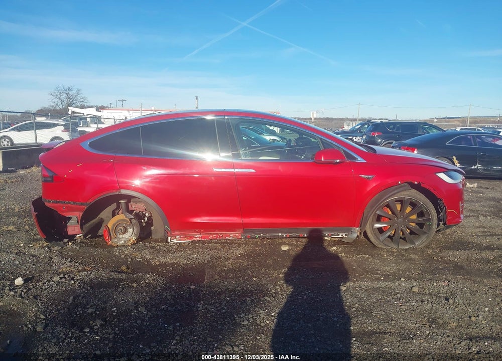 2017 TESLA MODEL X P100D VIN: 5YJXCBE48HF061283