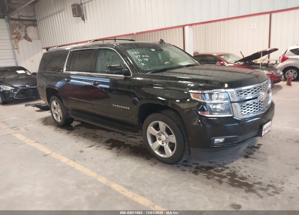 2018 CHEVROLET SUBURBAN LT VIN: 1GNSCHKC2JR137998