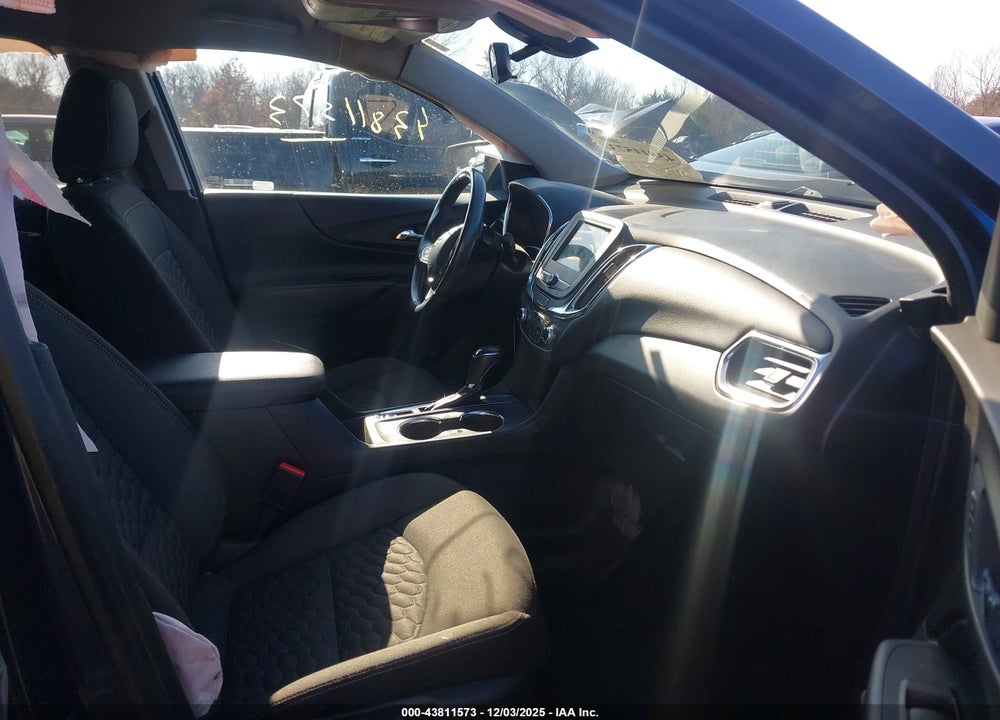 2019 CHEVROLET EQUINOX LT VIN: 3GNAXKEV2KS523667