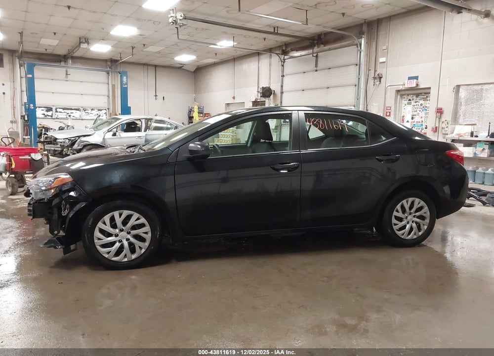 2017 TOYOTA COROLLA LE VIN: 2T1BURHE6HC864411