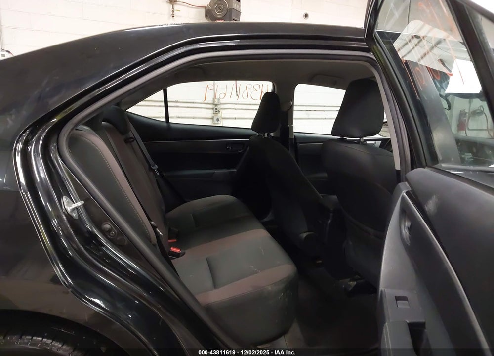 2017 TOYOTA COROLLA LE VIN: 2T1BURHE6HC864411