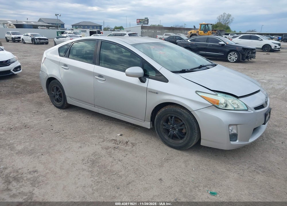 2011 TOYOTA PRIUS TWO VIN: JTDKN3DU3B1381641