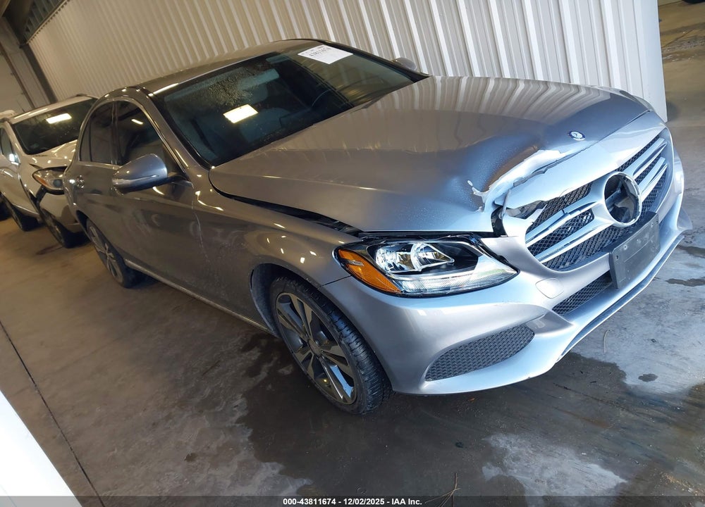 2015 MERCEDES-BENZ C 300 4MATIC VIN: 55SWF4KB6FU094120