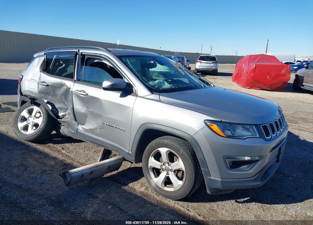 2018 JEEP COMPASS LATITUDE FWD VIN: 3C4NJCBB2JT338510