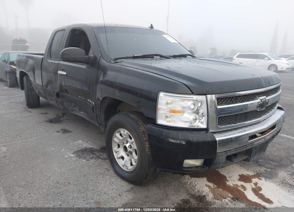 2008 CHEVROLET SILVERADO 1500 LT1 VIN: 2GCEC19J481262523
