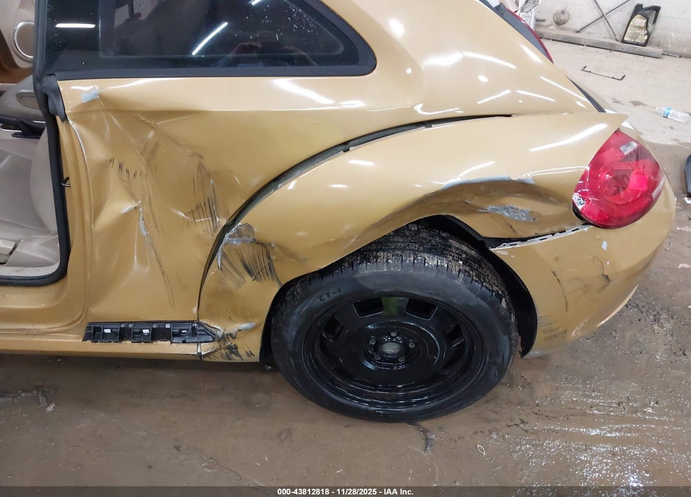 2013 VOLKSWAGEN BEETLE 2.5L VIN: 3VWJP7AT6DM685459