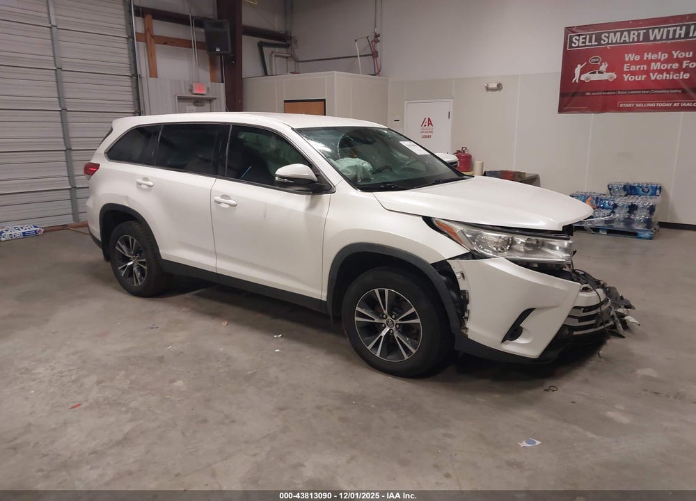2019 TOYOTA HIGHLANDER LE/LE PLUS VIN: 5TDZZRFH0KS339470