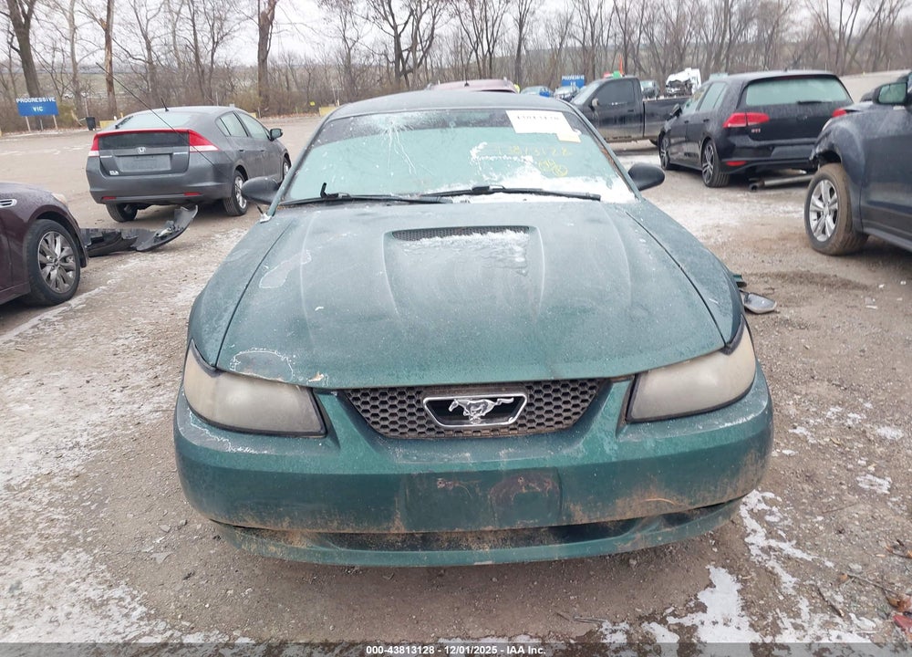 2001 FORD MUSTANG VIN: 1FAFP404X1F110803