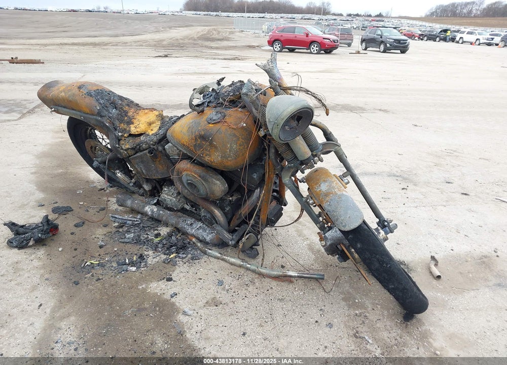2000 HARLEY-DAVIDSON FXSTS VIN: 1HD1BLY16YY044075