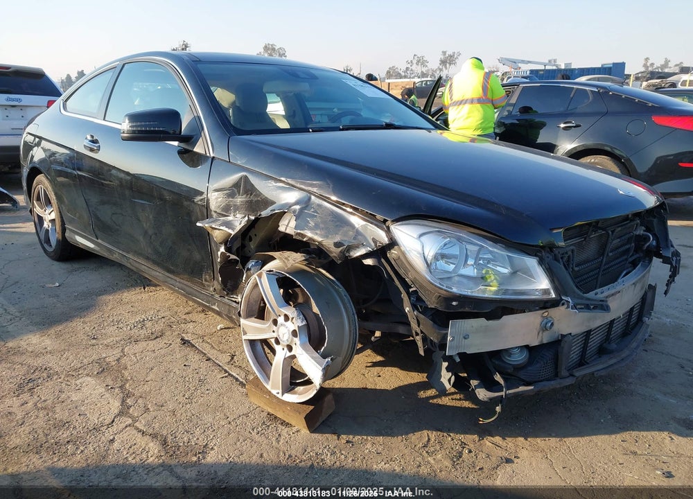 2014 MERCEDES-BENZ C 250 VIN: WDDGJ4HB1EG297213
