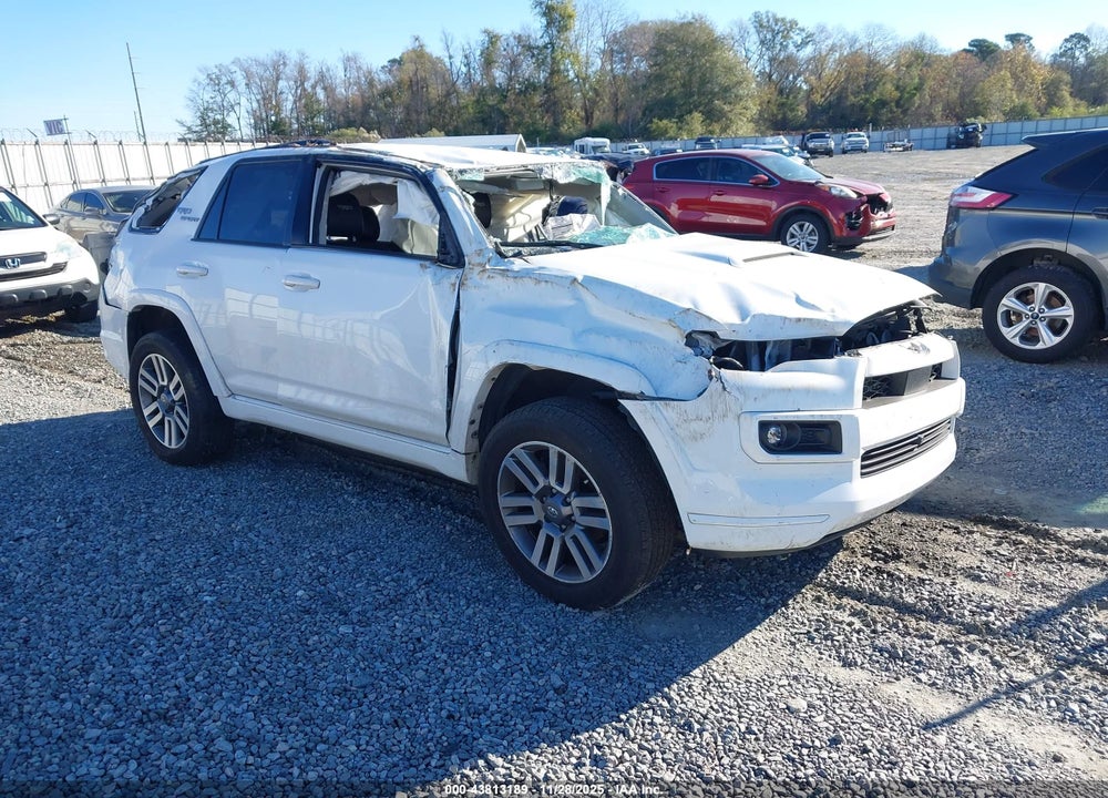 2022 TOYOTA 4RUNNER TRD SPORT VIN: JTEAU5JR1N5255751