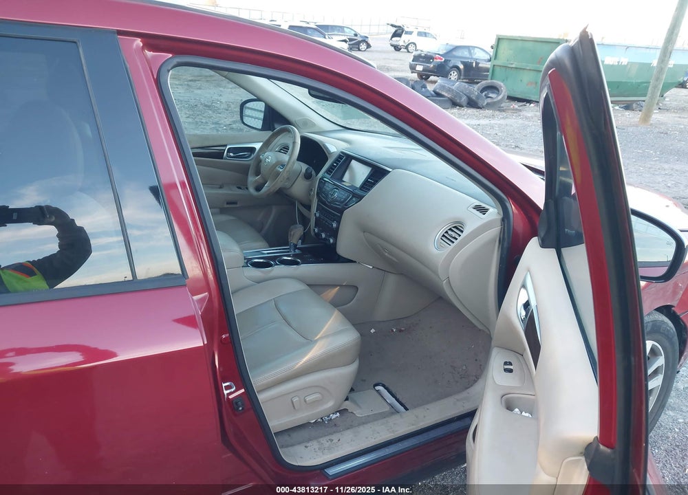 2015 NISSAN PATHFINDER SL VIN: 5N1AR2MNXFC687308