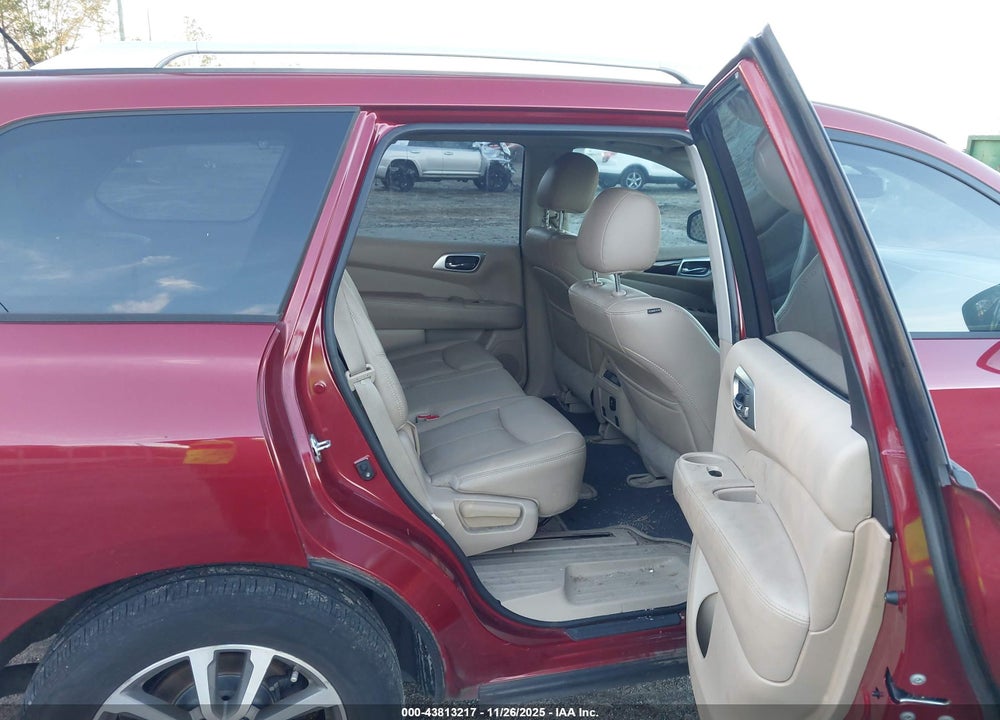 2015 NISSAN PATHFINDER SL VIN: 5N1AR2MNXFC687308