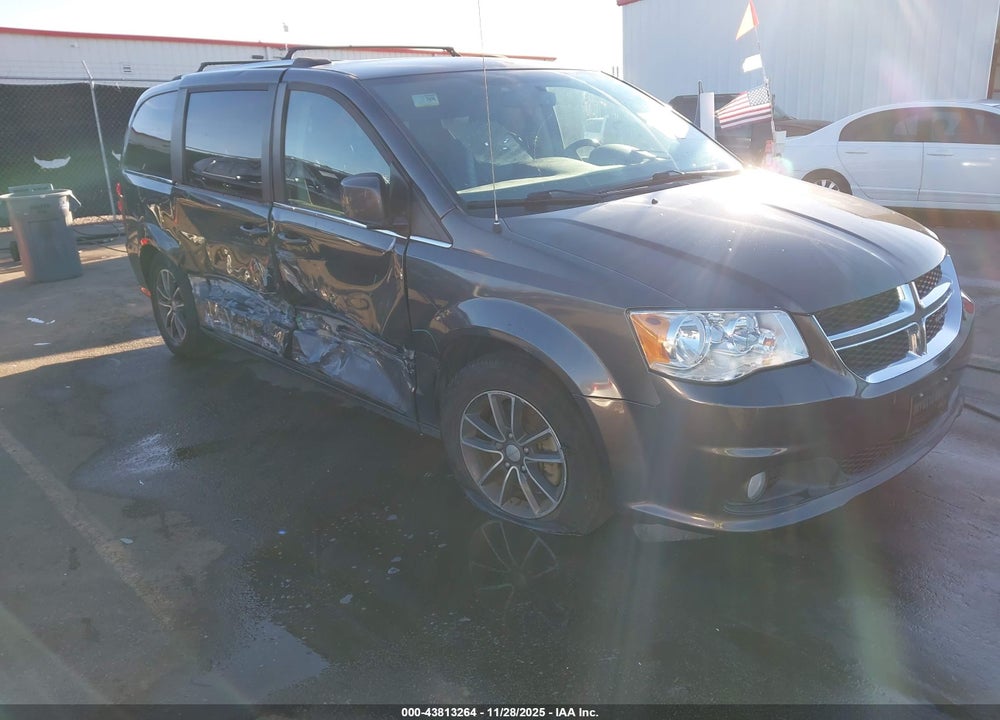 2017 DODGE GRAND CARAVAN SXT VIN: 2C4RDGCG4HR765789