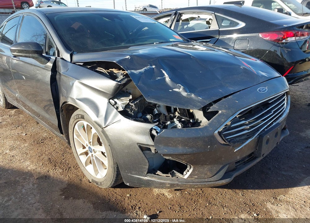 2019 FORD FUSION SE VIN: 3FA6P0HD7KR135238