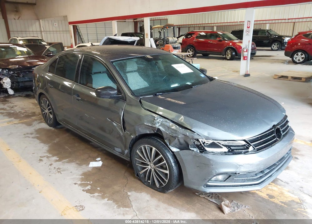 2016 VOLKSWAGEN JETTA 1.8T SPORT VIN: 3VWD17AJ9GM302552