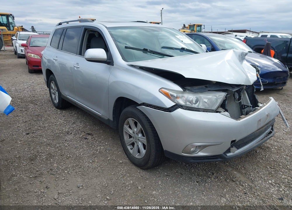 2011 TOYOTA HIGHLANDER SE V6 VIN: 5TDBK3EH1BS066446