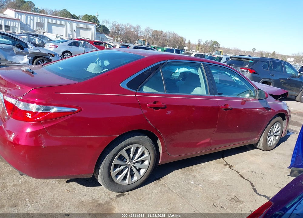 2015 TOYOTA CAMRY LE VIN: 4T1BF1FK8FU926178