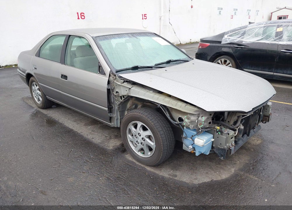 1999 TOYOTA CAMRY LE V6 VIN: 4T1BF22KXXU075160