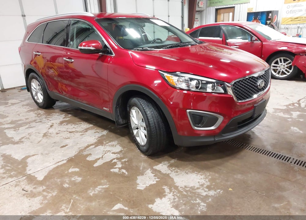 2016 KIA SORENTO 2.4L LX VIN: 5XYPGDA32GG097796