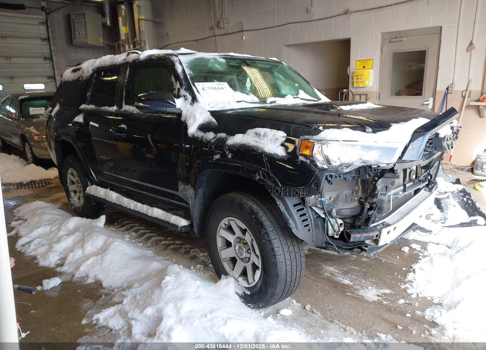 2016 TOYOTA 4RUNNER TRAIL PREMIUM VIN: JTEBU5JR7G5290222